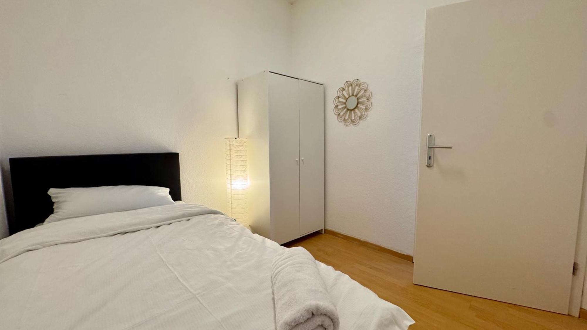 Apartments Im Herzen Von Neumuenster Innenstadt & Hbf Fusslaeufig, Mit Privatparkplatz Exterior foto