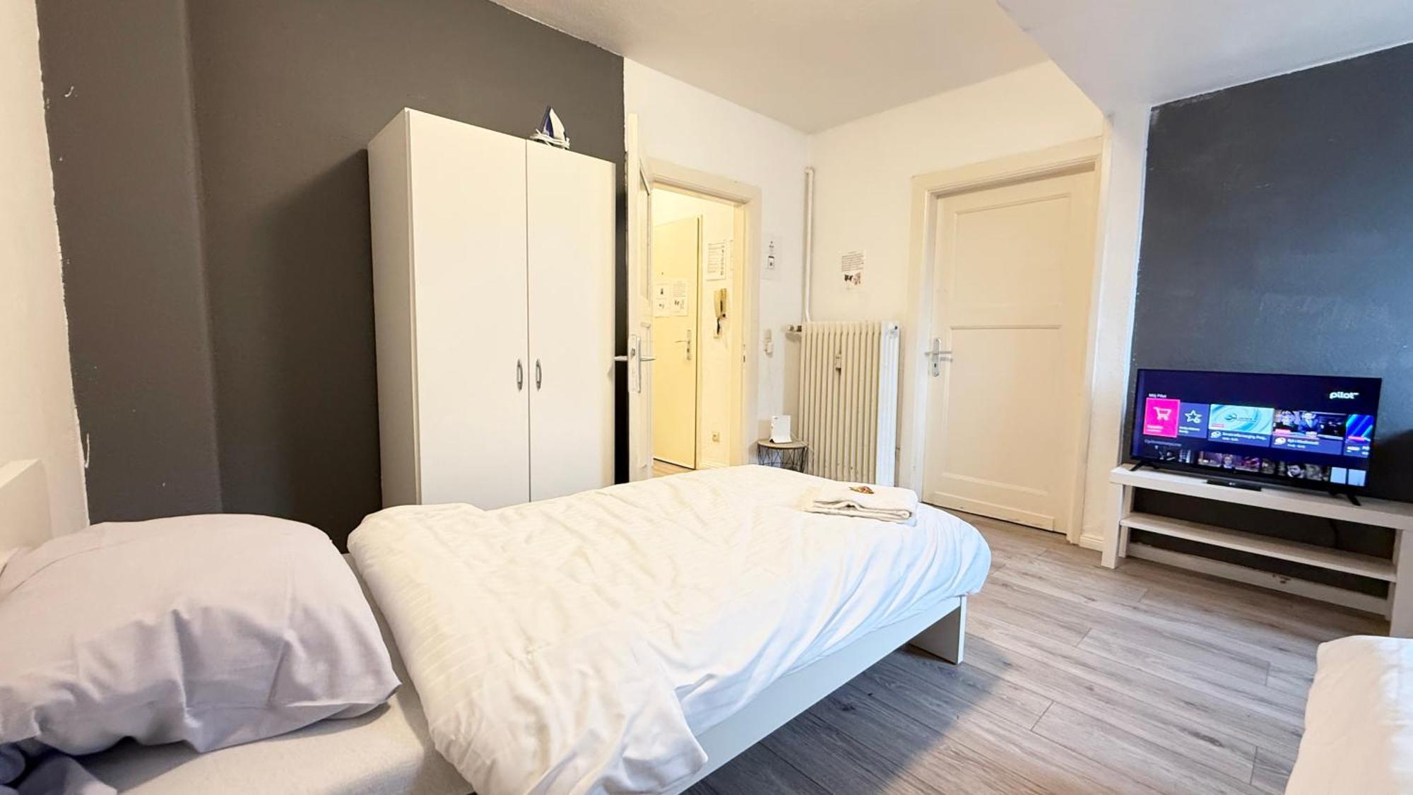 Apartments Im Herzen Von Neumuenster Innenstadt & Hbf Fusslaeufig, Mit Privatparkplatz Exterior foto