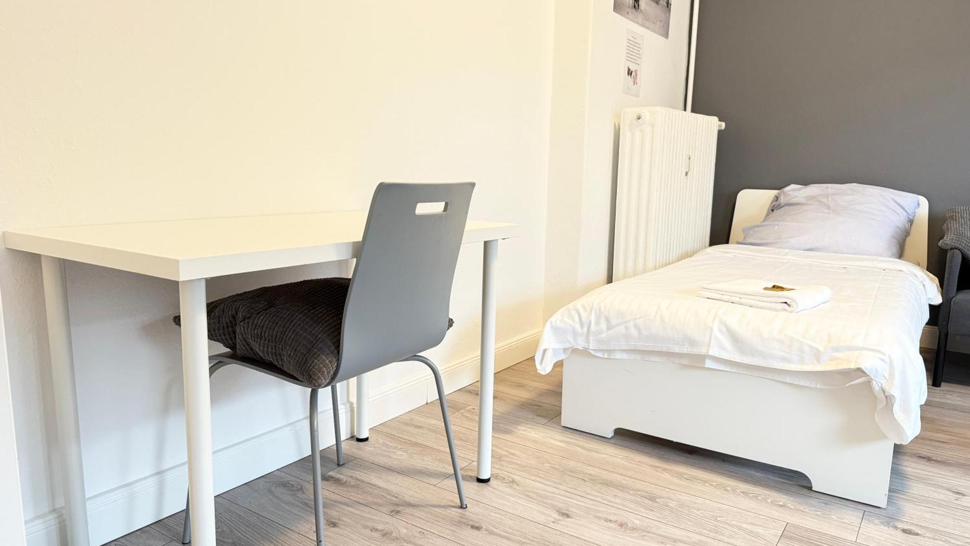 Apartments Im Herzen Von Neumuenster Innenstadt & Hbf Fusslaeufig, Mit Privatparkplatz Exterior foto