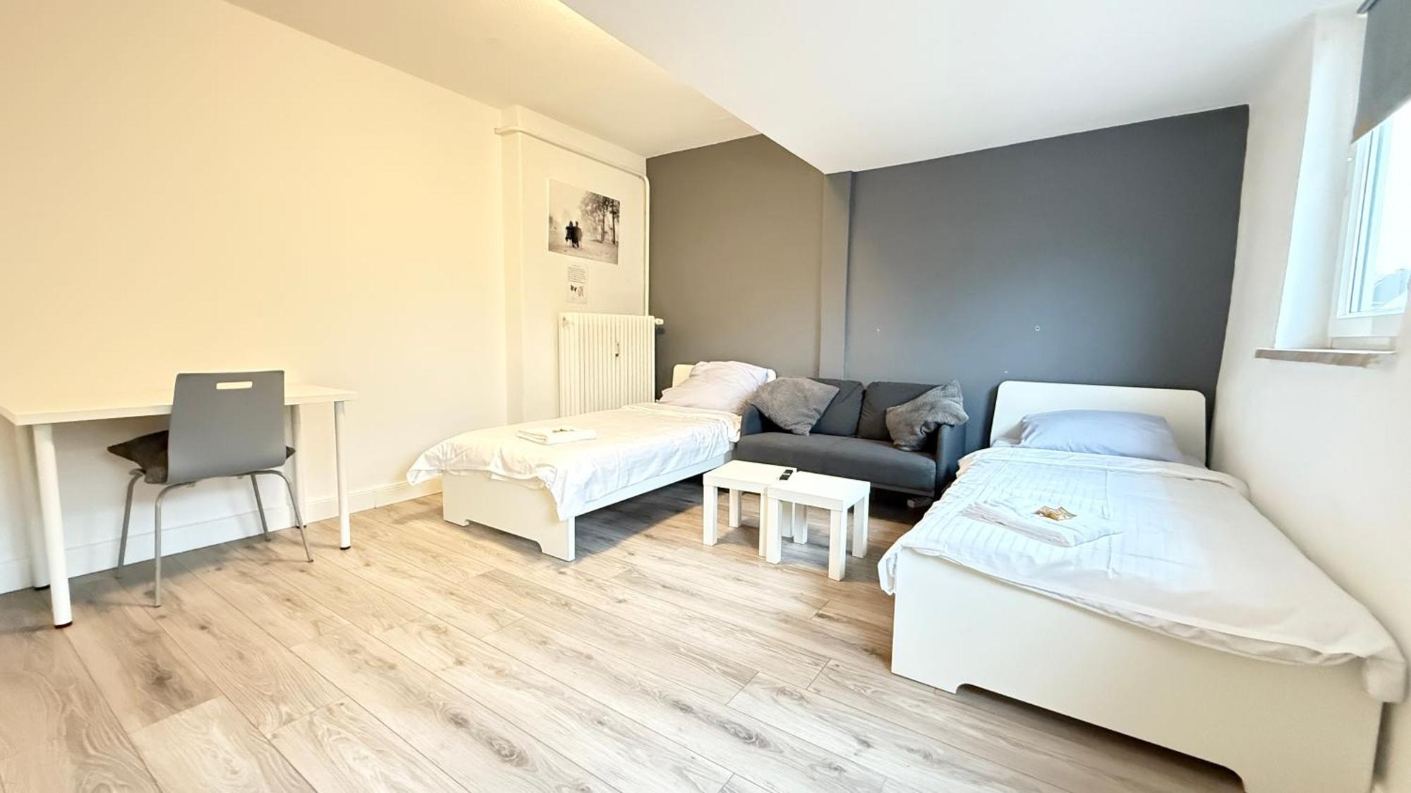 Apartments Im Herzen Von Neumuenster Innenstadt & Hbf Fusslaeufig, Mit Privatparkplatz Exterior foto