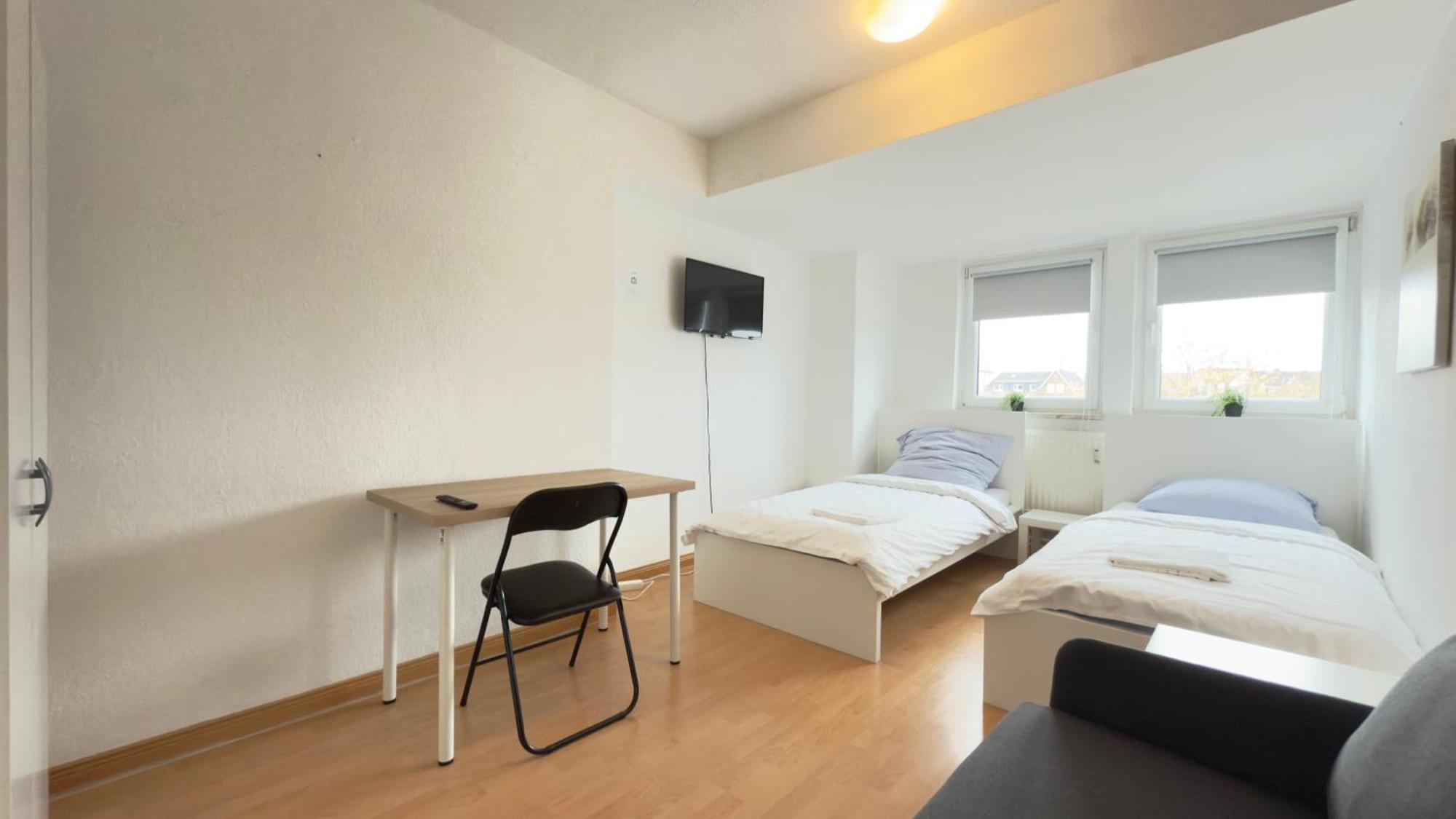 Apartments Im Herzen Von Neumuenster Innenstadt & Hbf Fusslaeufig, Mit Privatparkplatz Exterior foto