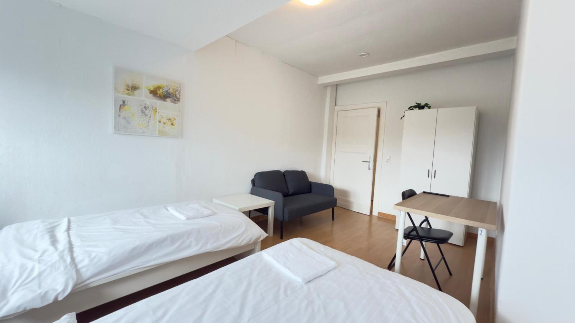 Apartments Im Herzen Von Neumuenster Innenstadt & Hbf Fusslaeufig, Mit Privatparkplatz Exterior foto